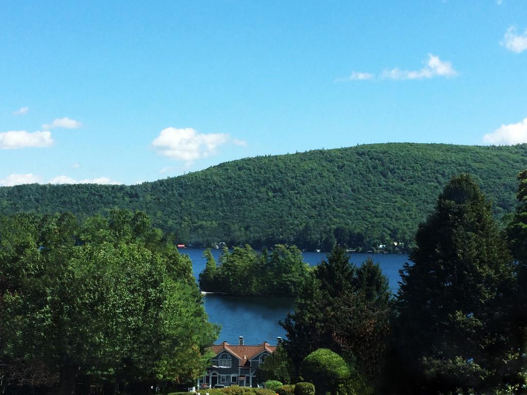 Inn On The Hill Lake George Quarto foto