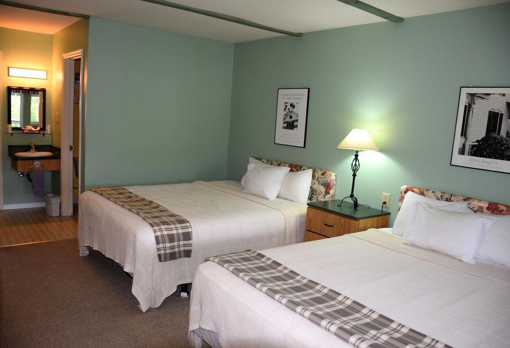 Inn On The Hill Lake George Exterior foto